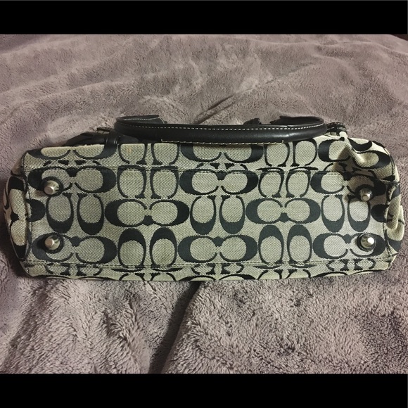 Coach purse - Picture 2 of 3