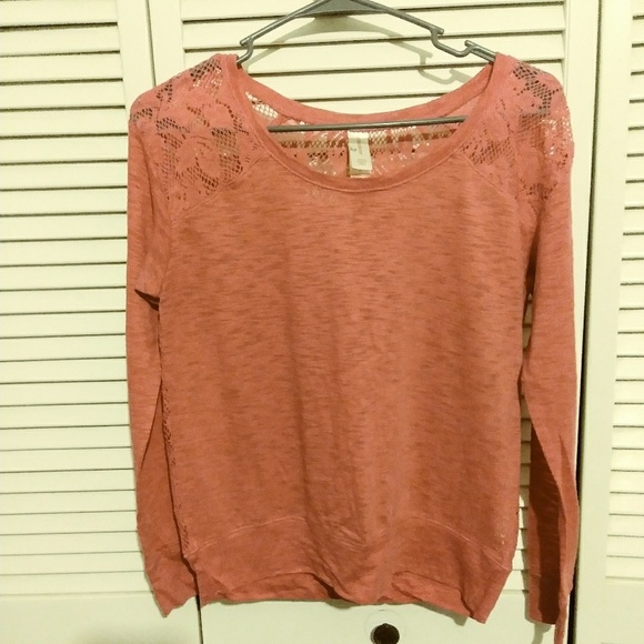 Picture doesnt show color well bright pink - Picture 1 of 3