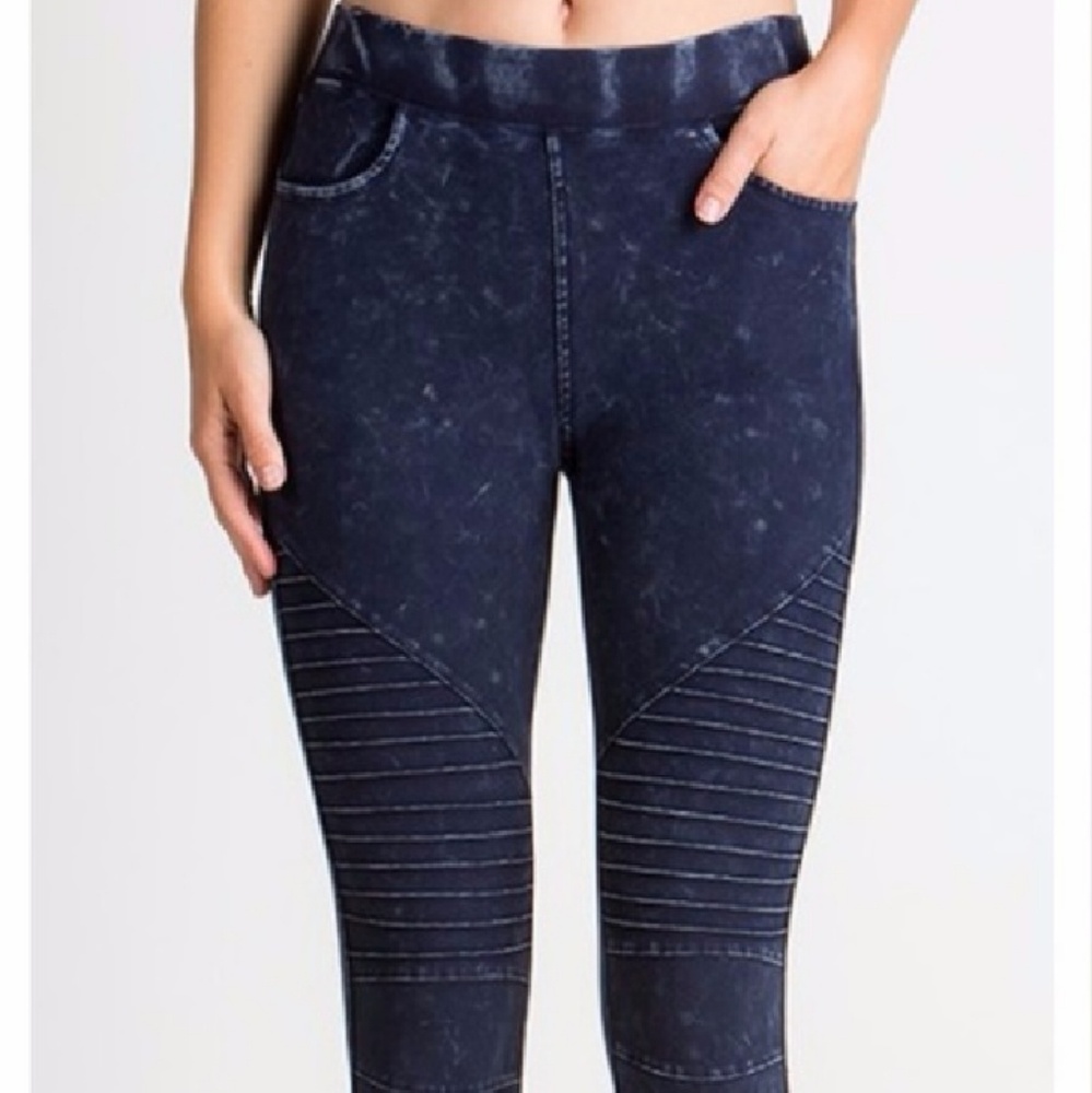 **Last Pair!!** Blue Denim Moto Jeggings - Picture 3 of 3