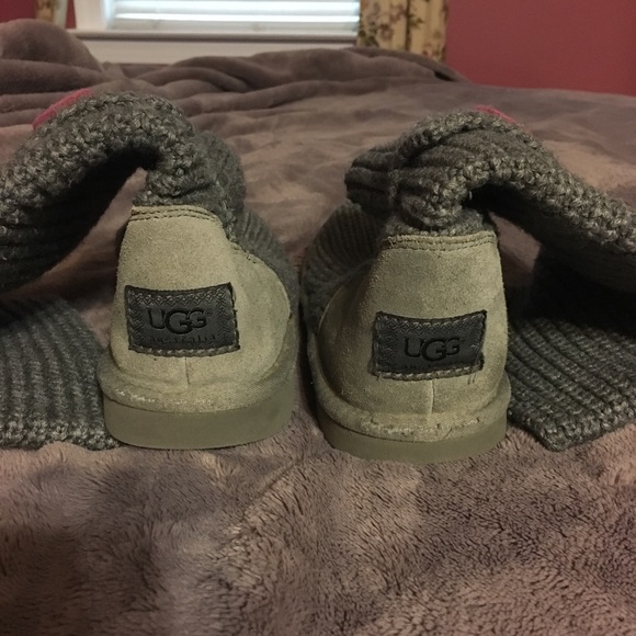 Sweater Uggs - Picture 2 of 2