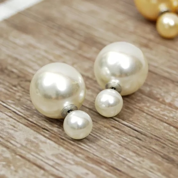 3 for $15 Pearl double sided earrings - Picture 2 of 3