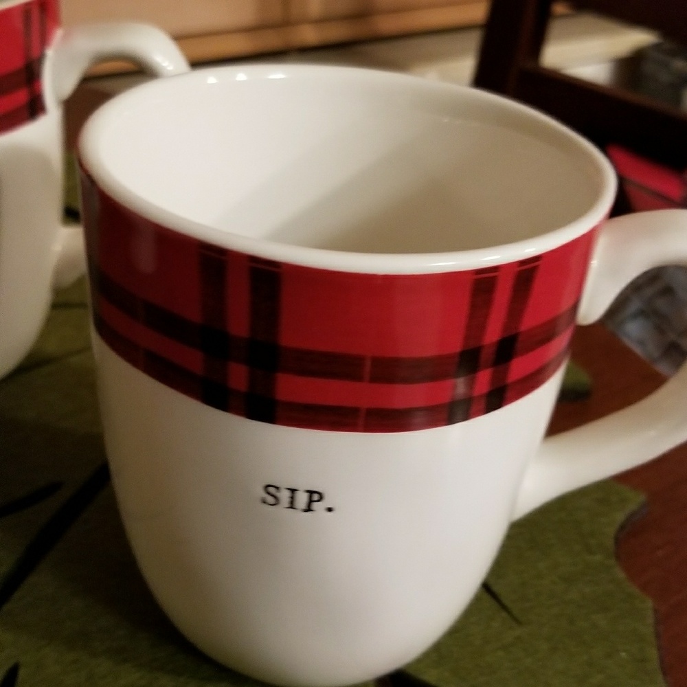 Rae dunn Sip or gulp cups