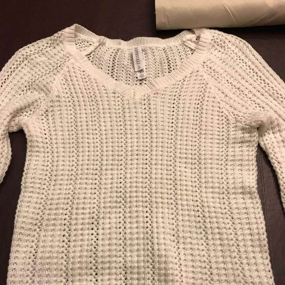 Aeropostale cream v neck sweater