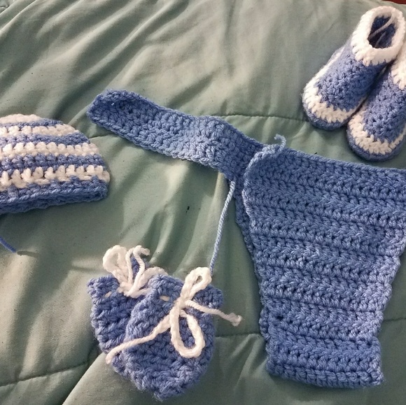Crochet baby set - Picture 1 of 1