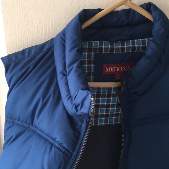 ☑️SOLD Mens Puff Vest - Picture 2 of 4