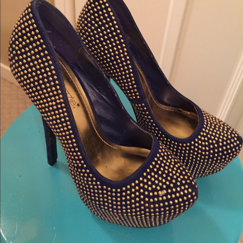 Show Dazzle size 7 ROYAL BLUE GOLD HEELS