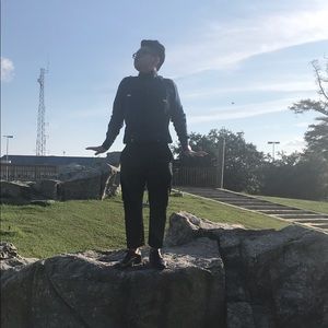 Meet your Posher, Tai