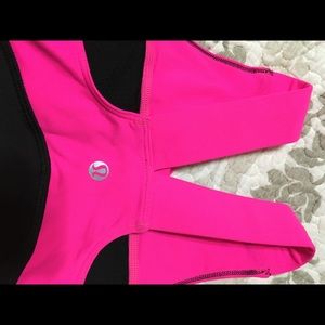 Lululemon pink sz 4 deep v neck tank