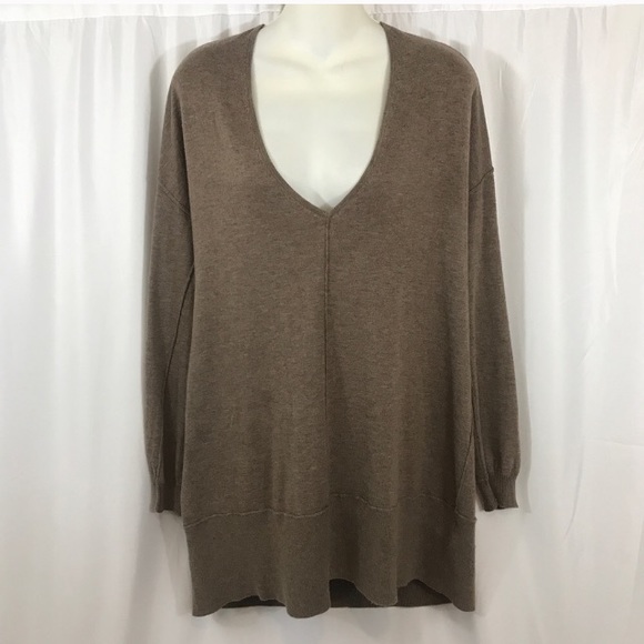 JOIE Wool/ Cashmere blend v-neck - Picture 1 of 2