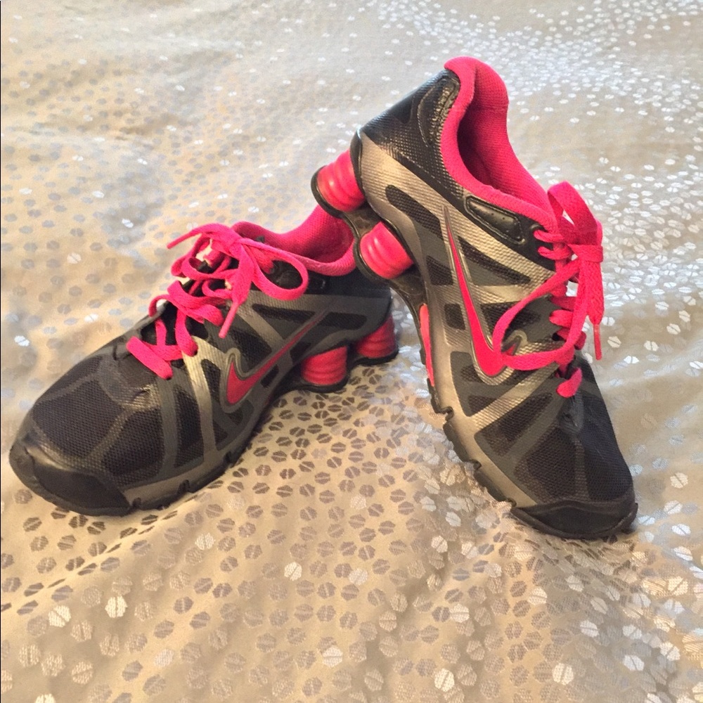 Nike shocks Sz 5.5
