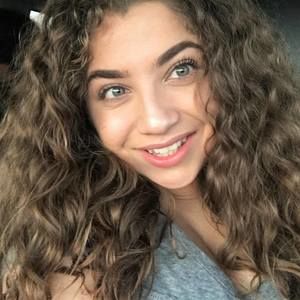 Meet your Posher, Jacqueline