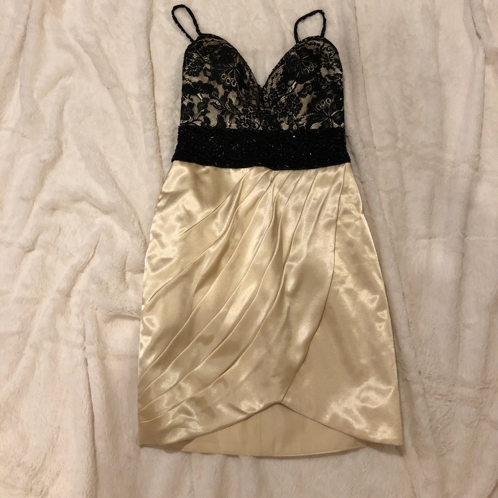 Black and champagne prom dress!