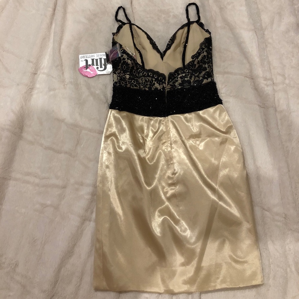Black and champagne prom dress! - Picture 5 of 7