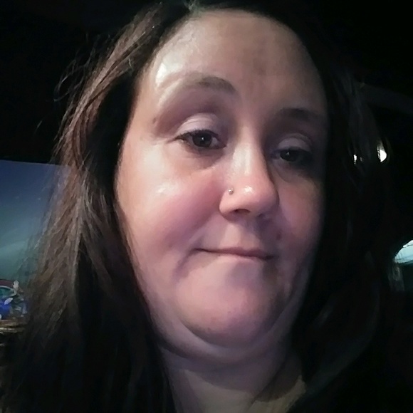 Meet your Posher, Karrie - Picture 1 of 1