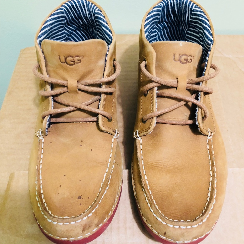 UGG Australia Kaldwell Leather Chukka Boots