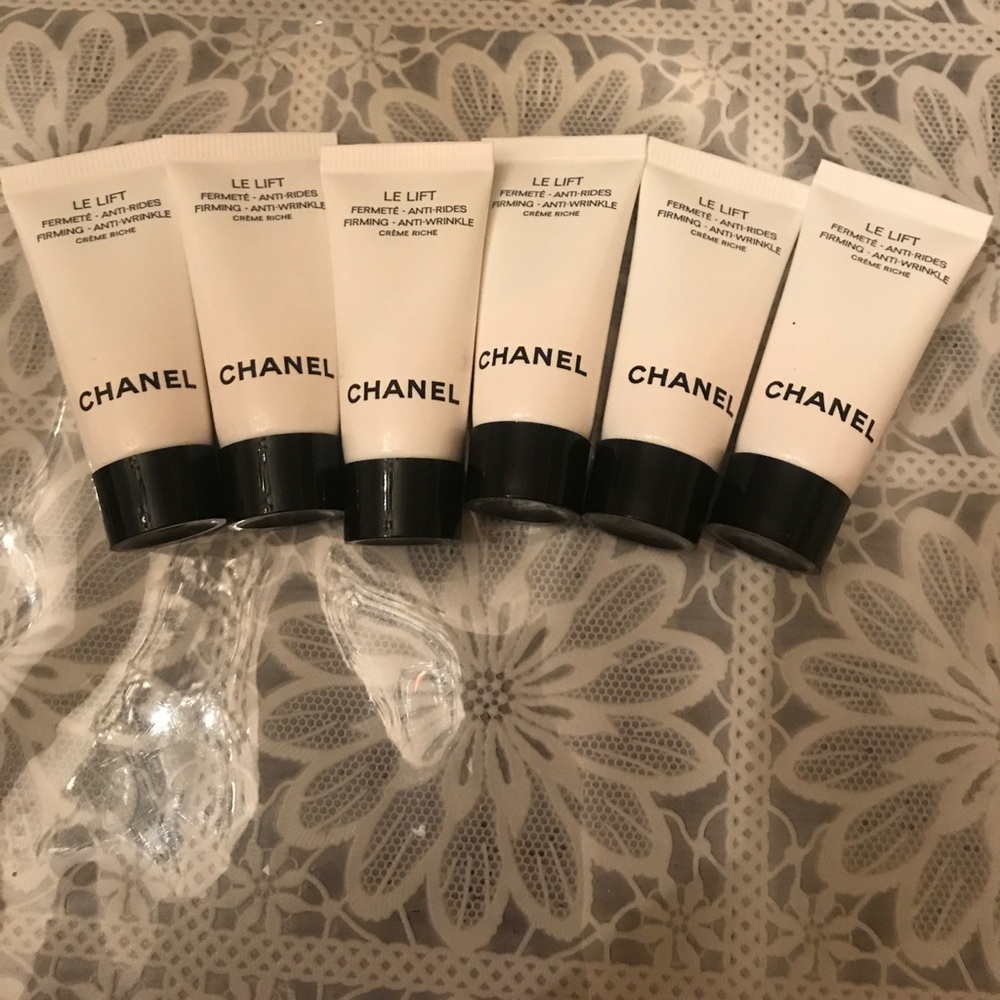 LE LIFT fermete -anti-rides