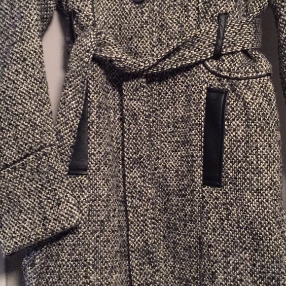 Coat - Picture 3 of 5