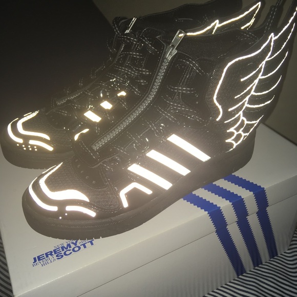 Jeremy Scott Adidas SZ 6.5 - Picture 3 of 4