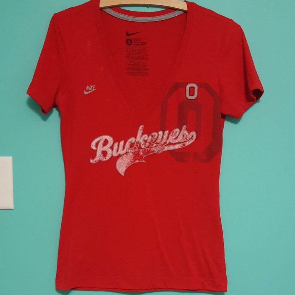 S slim-fit Nike Ohio State tee with deep v-neck