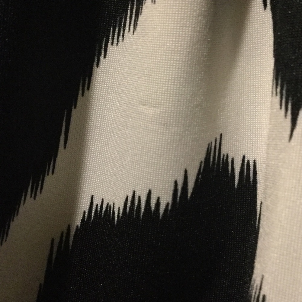 3/4 Length tie waist chevron button down - Picture 6 of 6