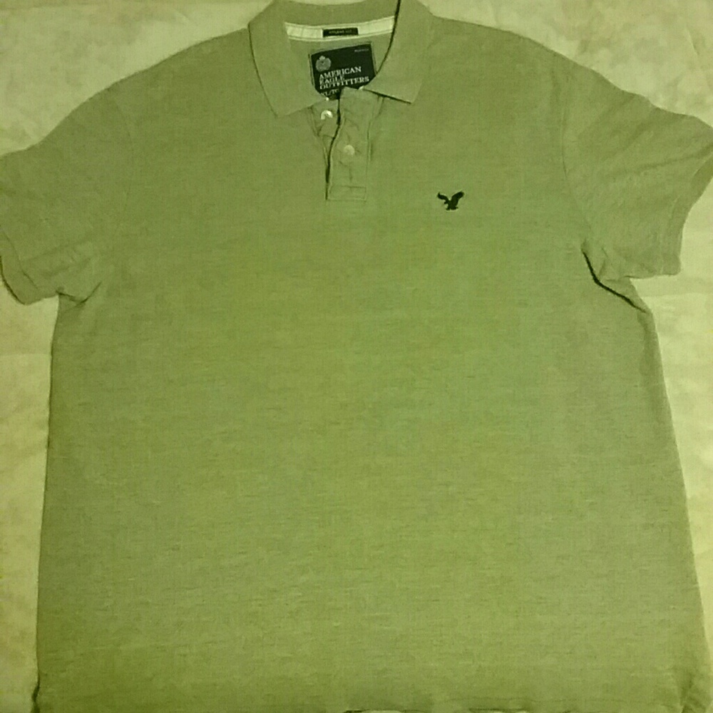 Shirts (2) - Picture 4 of 8