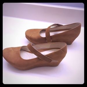 Tsubo camel color suede Asmik pumps