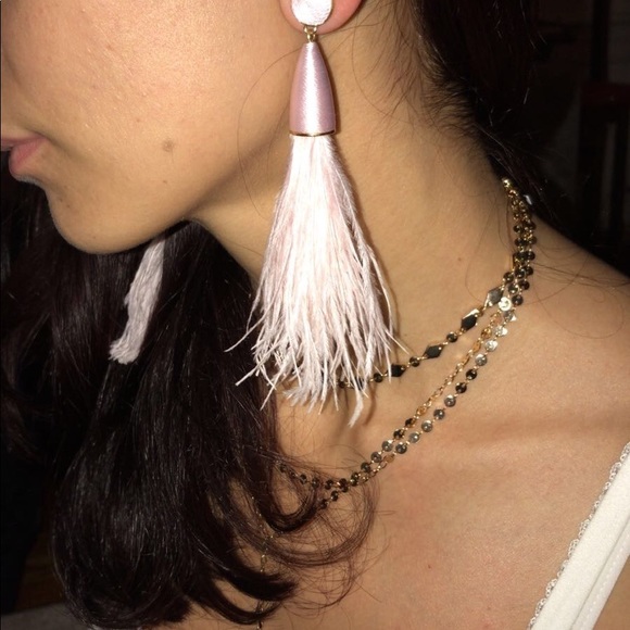 Pink Fluffy Feather Earrings ⚡️✨ - Picture 5 of 7