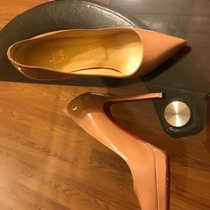 Loubs Pigalle Plato beige size 37