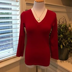 Long sleeve red top
