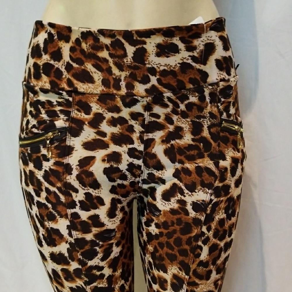New! Animal print leggings