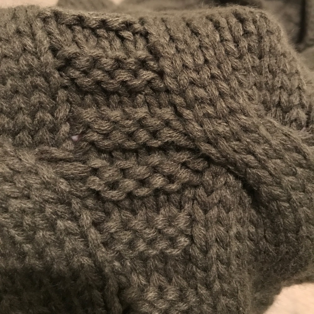 •Look Infinity Scarf• - Picture 3 of 5