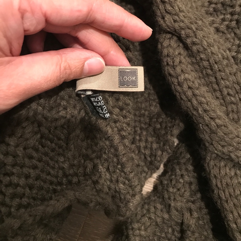 •Look Infinity Scarf• - Picture 4 of 5