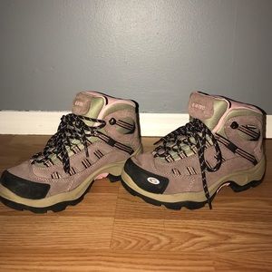 Hi-tec hiking boots