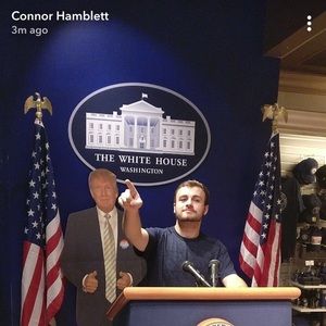 Meet your Posher, Cameron