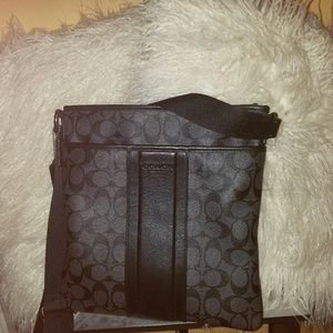 100%authentic coach cross body  purse