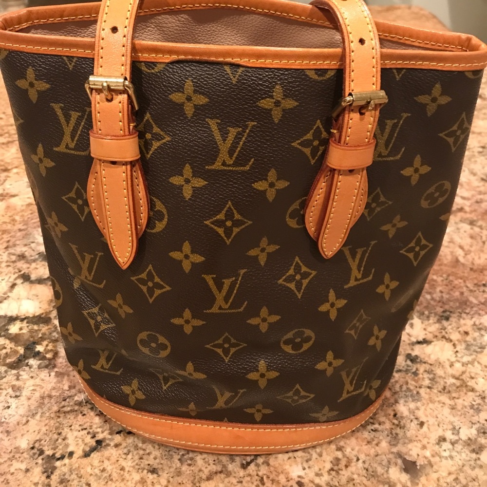 100% Authentic Louis Vuitton