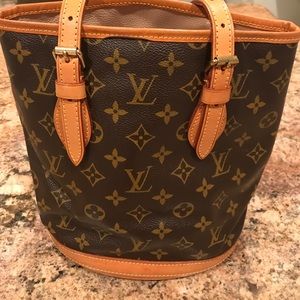 100% Authentic Louis Vuitton
