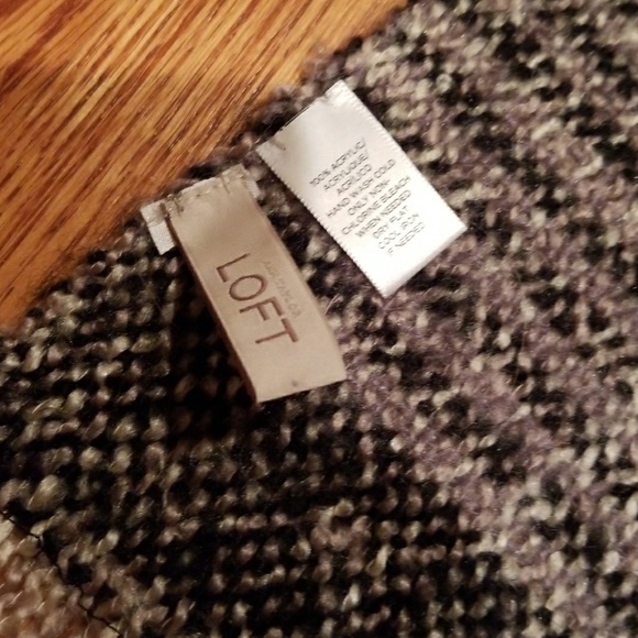 Loft scarf - Picture 2 of 2
