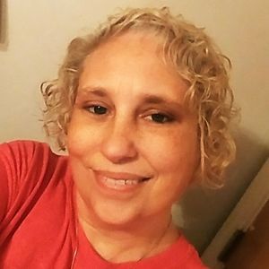 Meet your Posher, Holly