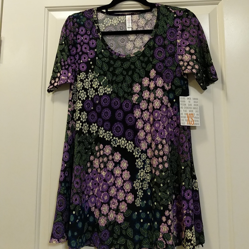 🆕 LuLaRoe Perfect T