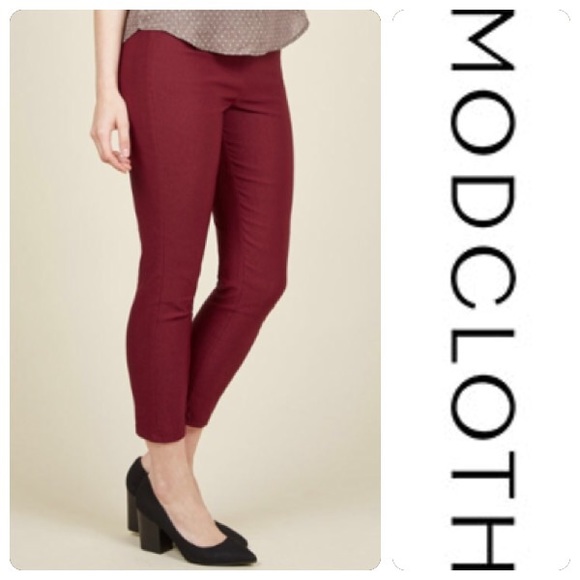 Modcloth Pants - Modcloth A Chic Start Leggings