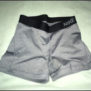 Nike Pro Shorts - Gray - M