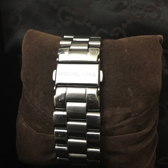 💯 % authentic Michael Kors Runway Chronograph - Picture 2 of 3