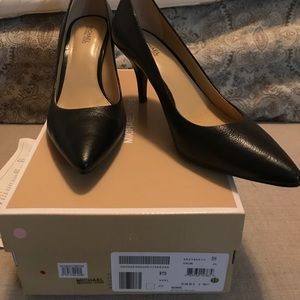 Michael Kors Black Pumps