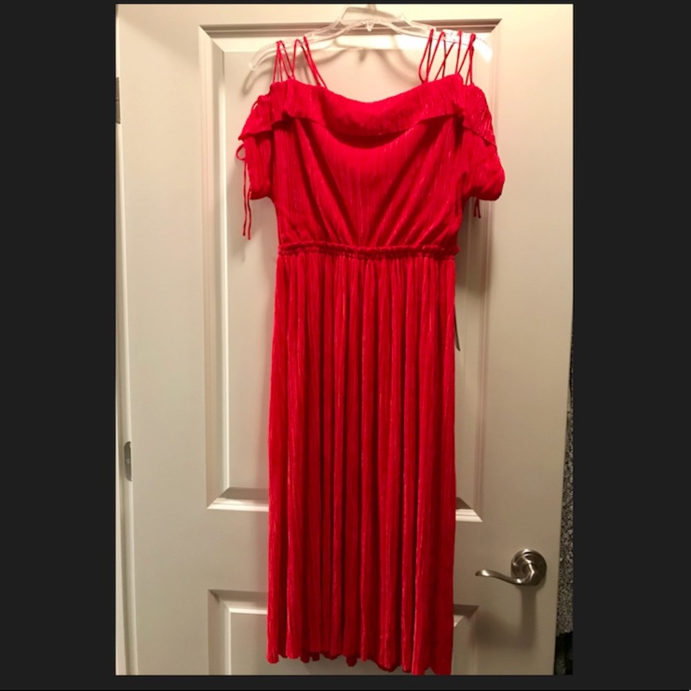 Red cinched waist cap sleeve midi dress