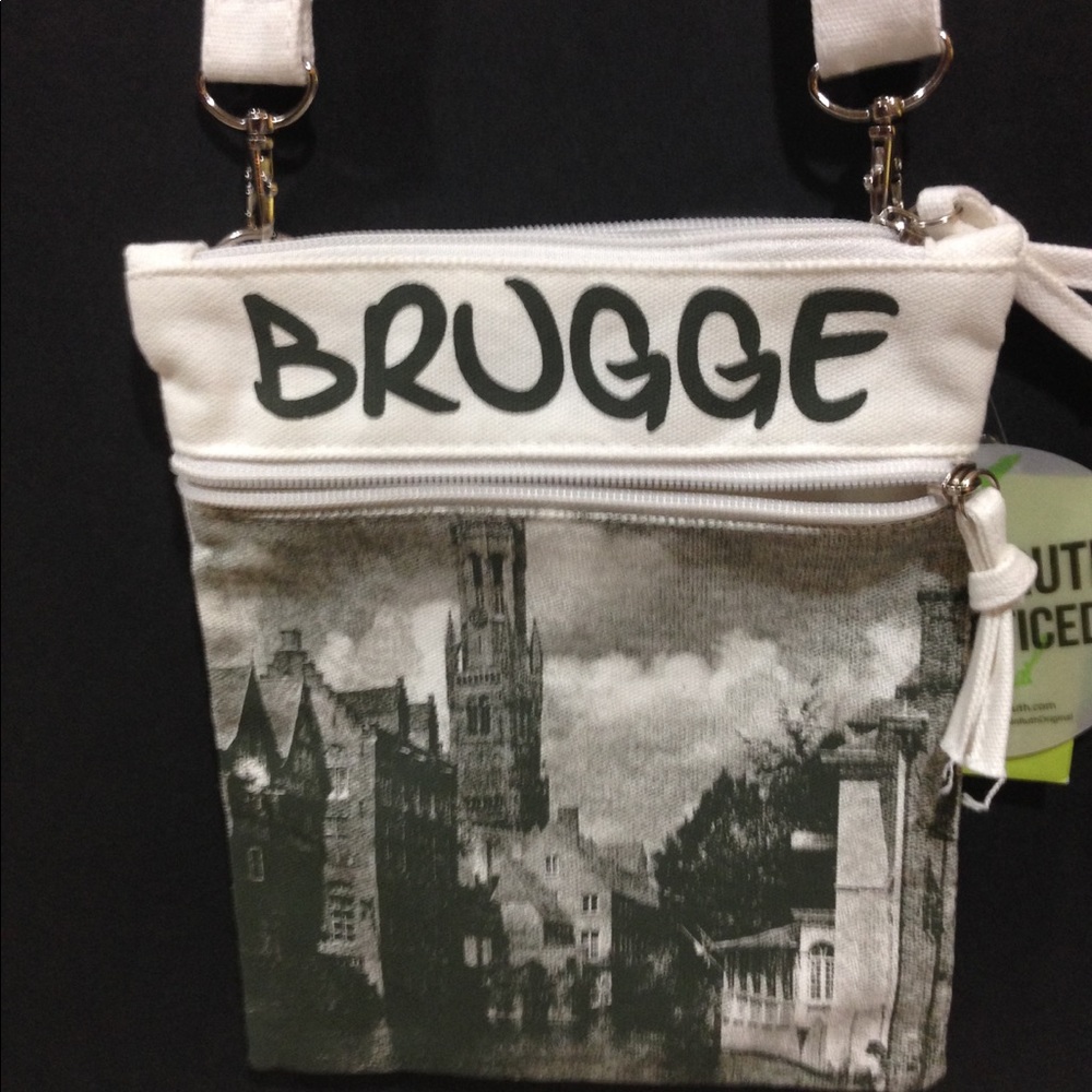 RobinRuth Original Passport Bag