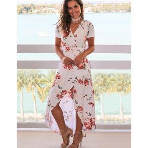 BEAUTIFUL white floral dress💕💕