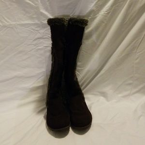 Khombu Brown Suede Knee High Boots 8
