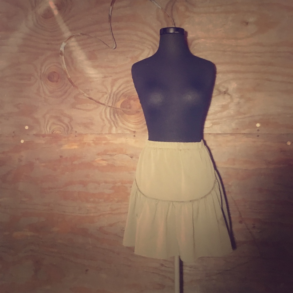 🆕NWOT Banana Republic skirt