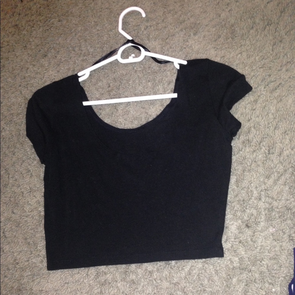 Black crop top
